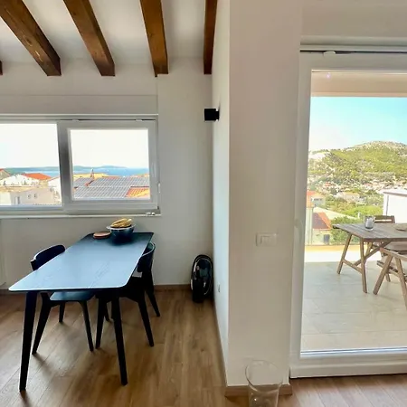 Loft With Sea And Fortress View Hvar * 赫瓦尔